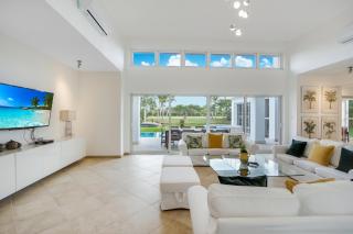 Pool View Villa with Jacuzzi & Chef at Cocotal Golf & Country Club - 1