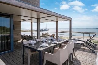 Villa Deluxe | 6 Pers. (Villa 17) - Luxe waterfront villa voor 6 personen - 6