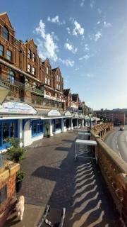 Royal Temple Yacht Club - 9