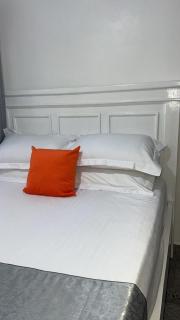 Zion Court Residence-Stylish Urban Stay - 2