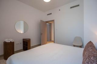 Sleek 2BR Apartment Yas Island - 6