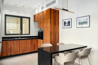 Vibrant Modern 2BR steps to the Beach by HolyGuest - 3