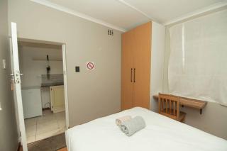The Valley Guesthouse - Cottage 2 - 1