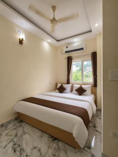 HOTEL SHREEKANTH By SJJ - 9