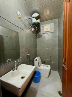 HOTEL SHREEKANTH By SJJ - 3