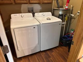 New Hot Tub - Sweet Pines Cabin Sleeps Up To 8 - 1