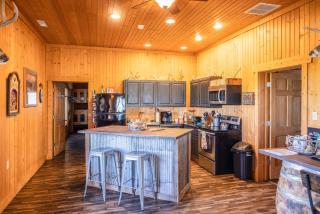 Tall Tine Lodge - 9