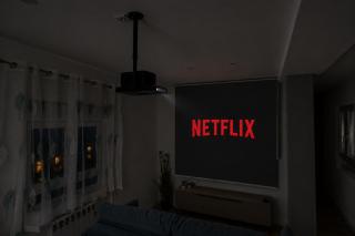 LUJO Proyector, Parking, Maquina Arcade y Netflix - 8