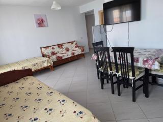 Aldo's Apartments-Beachfront Retreat - 2