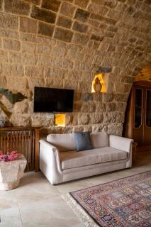 Authentic 2 bedrooms house in the heart of Ehden - 4