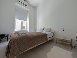 Tiny Studio With Detached Private Bathroom - 8
