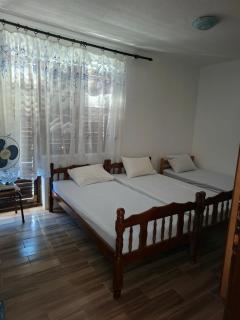 Sobe Knezevic - 1