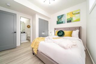 NEW - Chic Modern 3BDRM - Central - WiFi - Netflix - 4