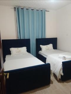 Comfort Haven with Secure Parking & Unlimited WiFi - 8