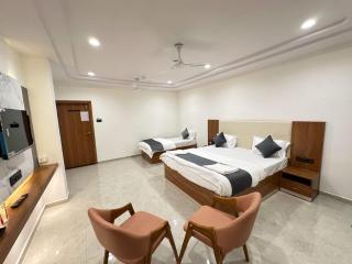 Hotel Madhav Inn - 2