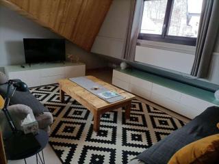 2 Bedroom Modern Interior Parking on Site - 4