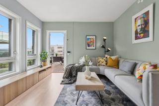 Penthouse toppleilighet med utmerkede solforhold sentralt ved jernbanestasjon, kjøpesenter, SPA og IKEA - 8