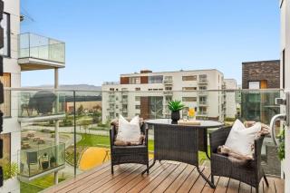 Penthouse toppleilighet med utmerkede solforhold sentralt ved jernbanestasjon, kjøpesenter, SPA og IKEA - 5