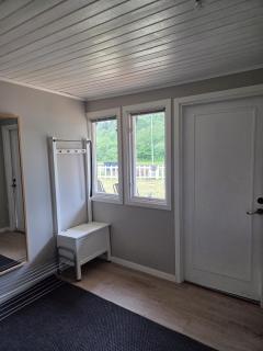 Nyrenoverad villa med egen trädgård - 9
