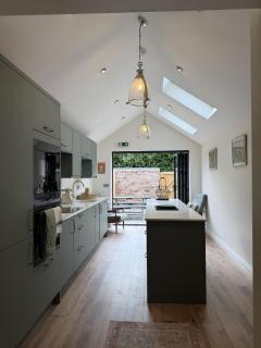 York stay close to the walls sleeps 4 - 6