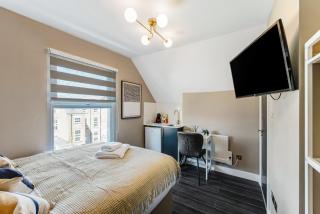 Charming Studio in Excellent Location 10 - 1