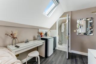 Bright and Cosy Studio - Excellent Location 9 - 5