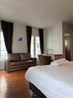 Entire 3Bedroom Townhome, shared swimming pool in Sukhumvit, 2901 - 8
