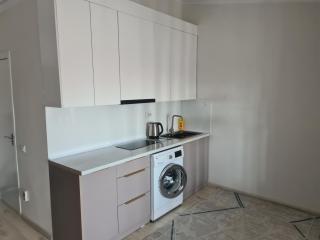 Diona Raduga West - 5