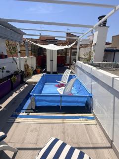 Habitación privada con Baño en un moderno y céntrico Atico en Ciutat Vella - 1