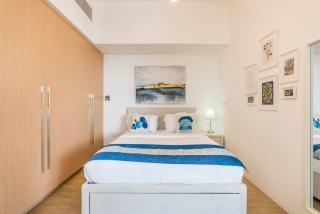 Luxury Jr. 1BR in Mayan Yas Island - 6