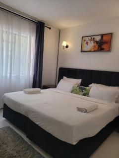 Karibu Luxe Stays - 7