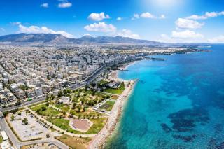 Cozy Stay in Athens near the Metro Station Mosxato - 9