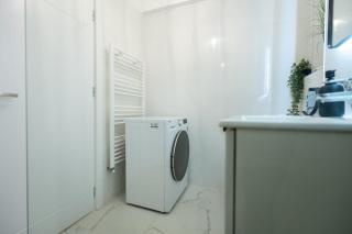 The Essence - Luxe Studio by Blvd 8B7 - Free Parking - 8