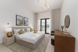 YAS Golf Collection Elegant 1BR Near Ferrari World By ĀYA Boutique - 8