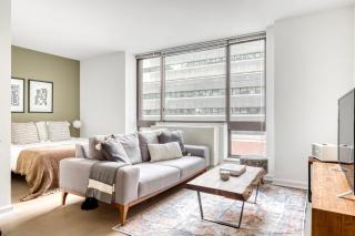 Midtown W Studio w Gym Great views NYC-98 - 0