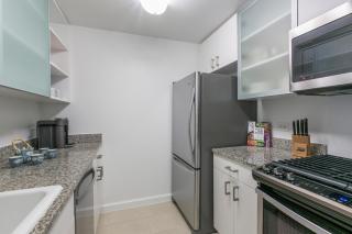 Theater District 1BR w Amazing views Gym NYC-76 - 6