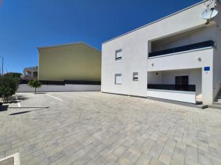 B&L Apartments - 9