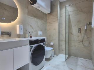 Saranda Premium Sea View Apartments - 7