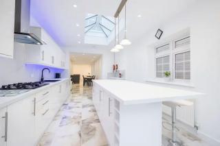 Broadlands House 3 Bed home - 3