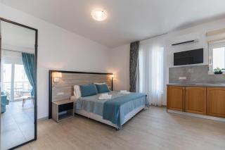 Haraki Bay Hotel and Luxury Apartments - 5