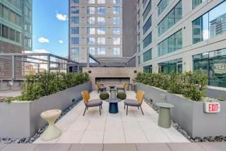 Boulevard Stays Skyline Studio Rooftop Pool Gym & Parking - 1