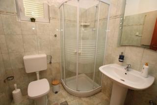 Elegant Villa Hariz near Poreč - Fully AC & Large Pool - 9