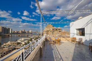 Nile Terrace 3BR Outdoor Space Families - 4