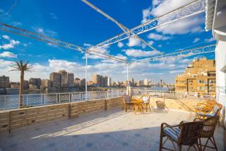 Nile Terrace 3BR Outdoor Space Families - 6