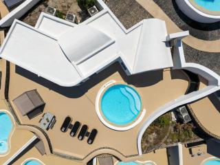 Grand Ambassador Santorini Hotel - 3