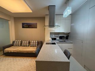 Highvill Sky View Apartment with Balcony and AC - 6