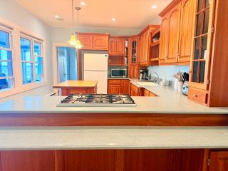 Historic Coastal Retreat - Pool & Sandy Beach Access - 5