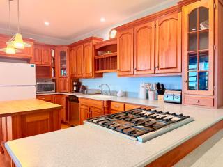 Historic Coastal Retreat - Pool & Sandy Beach Access - 6