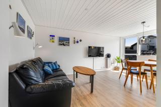 Pænt Feriehus Beliggende Centralt I Thorsminde - 6