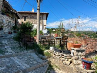 Hava Baci (old town) - Berati - 7